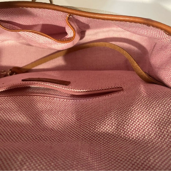 Dooney & Bourke Cream and Brown Shoulder Bag - Picture 9 of 11